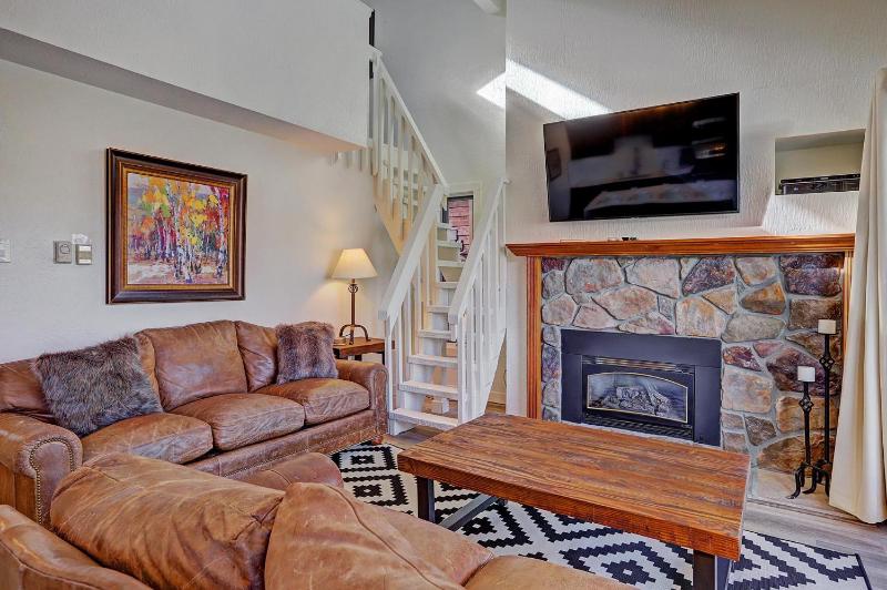 One-Bedroom Apartment image 3