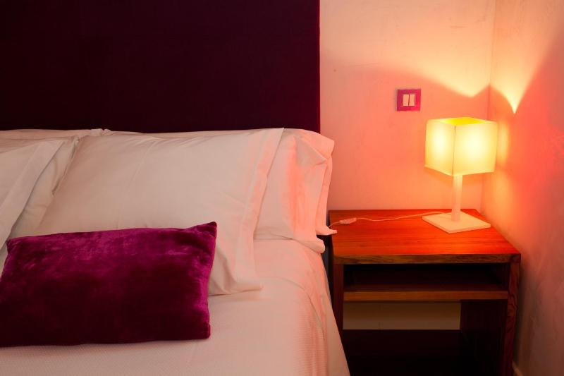 Standard Double Room image 3