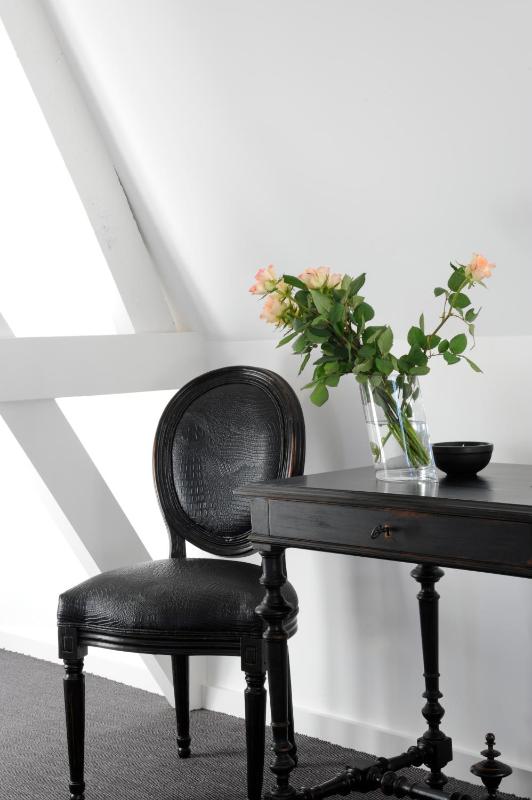 Deluxe Suite image 2