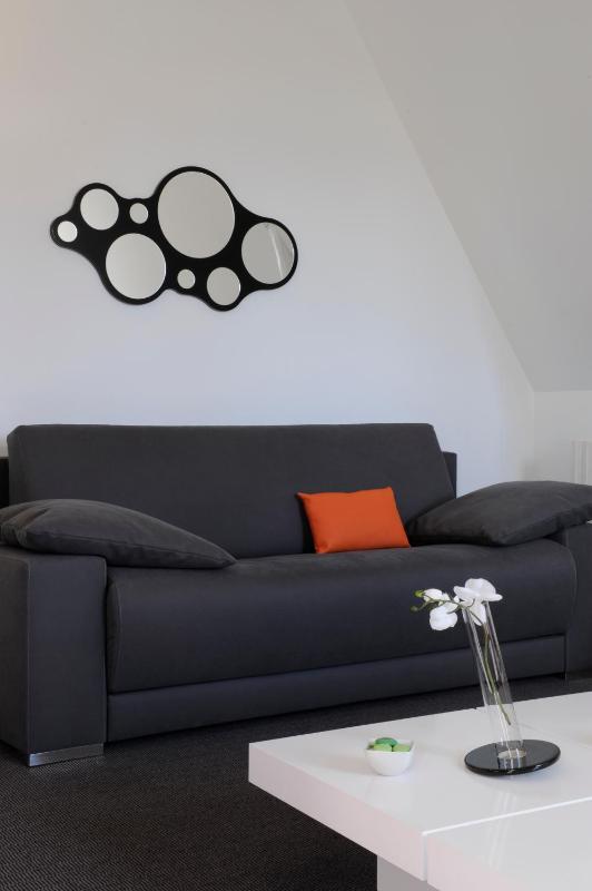 Deluxe Suite image 3