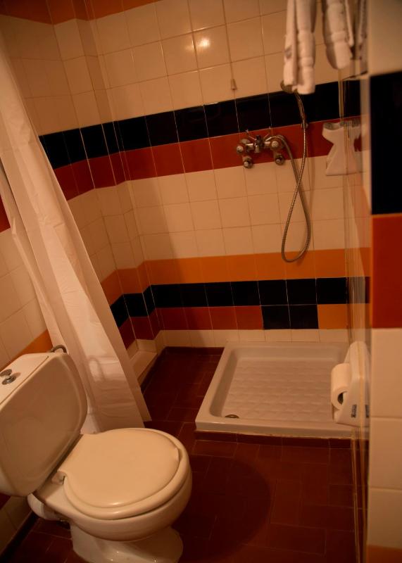 Twin Room with Side Sea View image 3