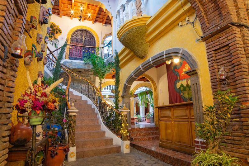 Hotel Gran Plaza Euromaya - image 1