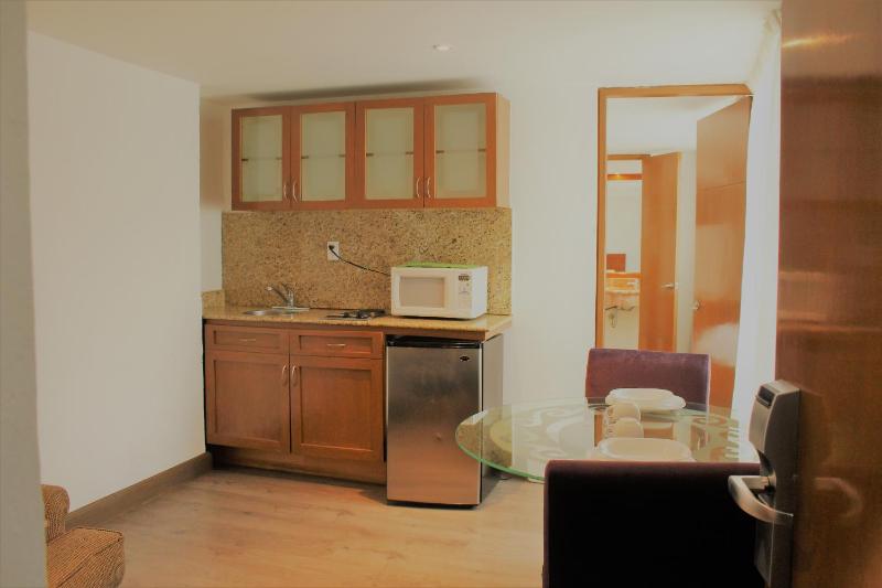 Condesa Suites - image 8