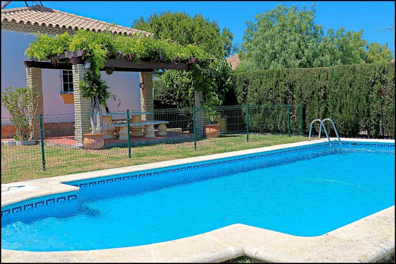Bungalow image 3