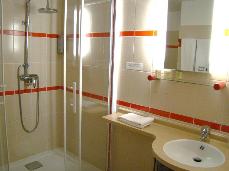 Single Room image 1