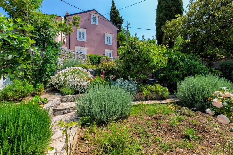 Apartments Nautica Mali Lošinj - image 23