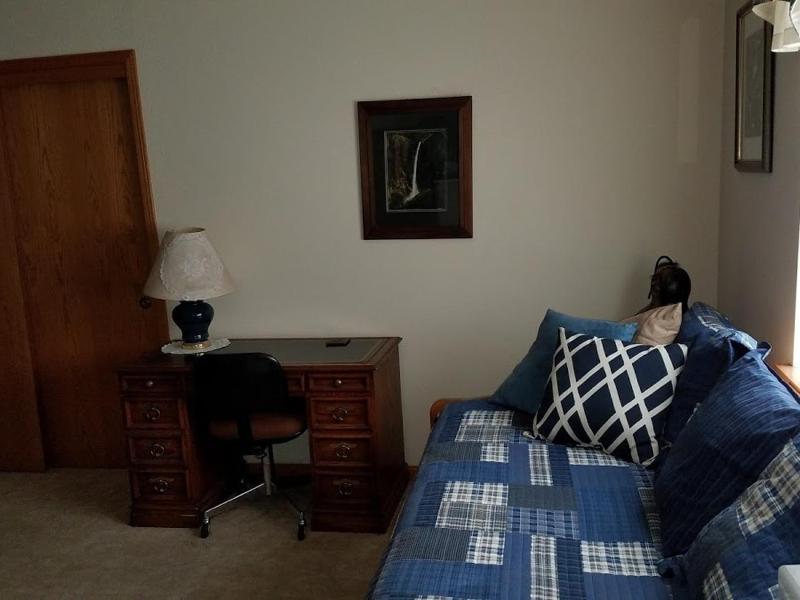 Standard Quadruple Room image 3