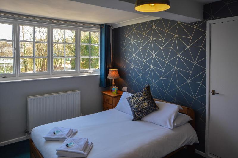 Double Room with Private Bathroom image 1