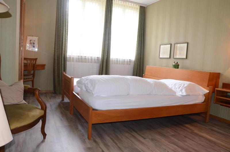 Double Room image 2