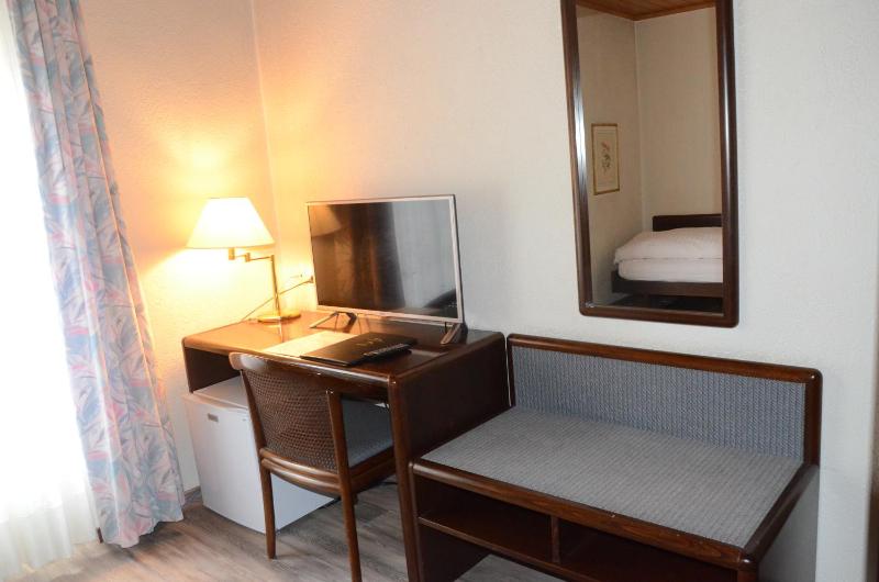 Double Room image 1