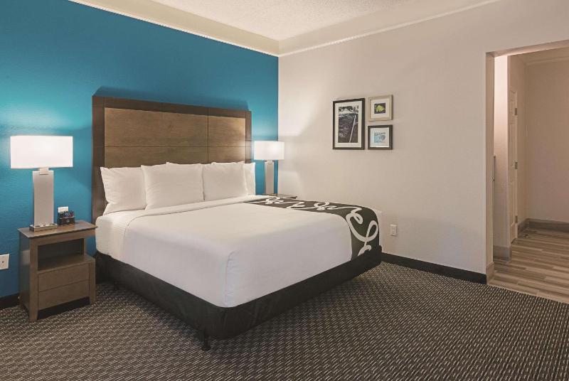 King Room - Disability Access image 4