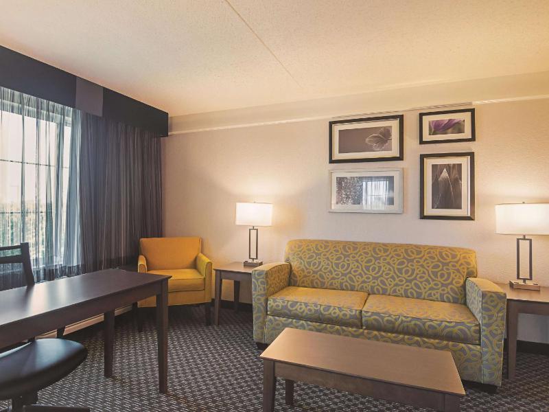 King Suite image 2