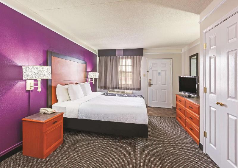 King Room - Mobility Access/Non-Smoking image 3