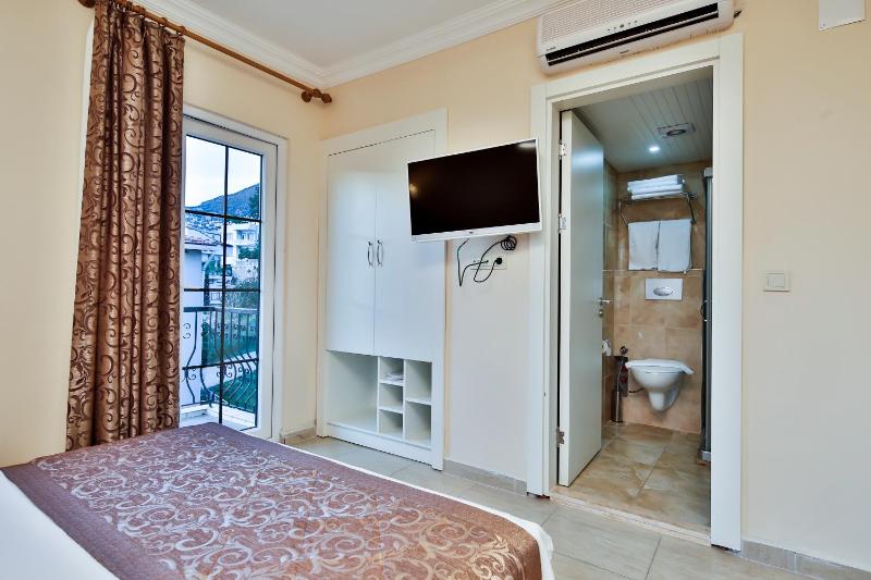 Classic Double Room with Sea View image 1