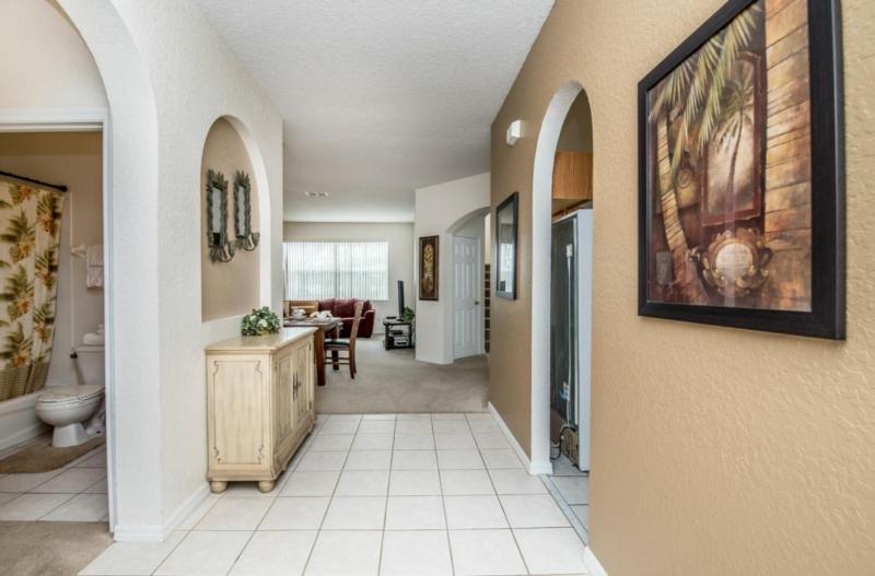 Five-Bedroom House image 1