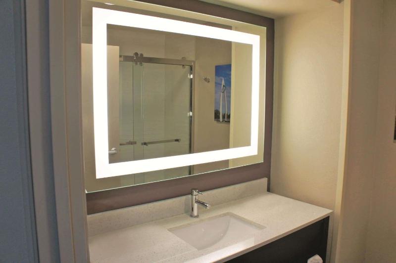 Executive King Room image 1