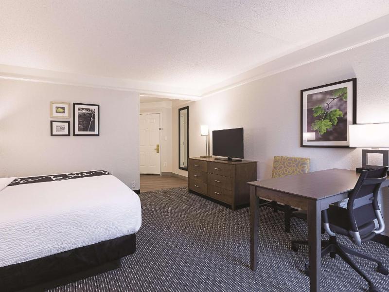 King Room image 3