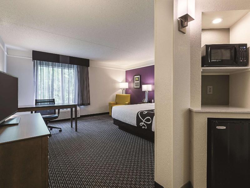 King Room image 2