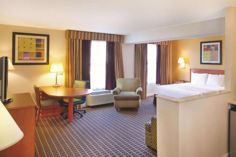 Deluxe Executive King Suite - (No Resort Fee) image 1