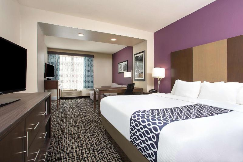 Executive King Room Non Smoking  image 3