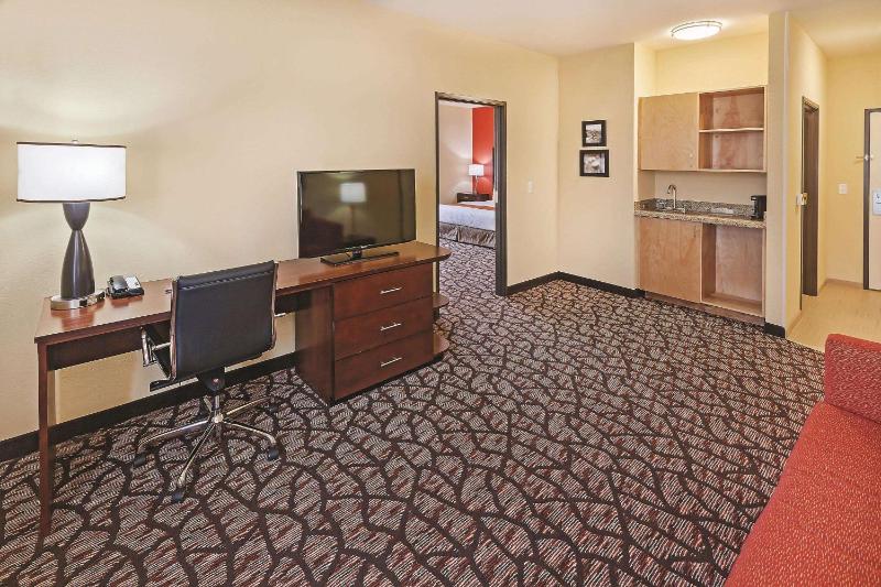 King Suite with Golf View - Non-Smoking image 1