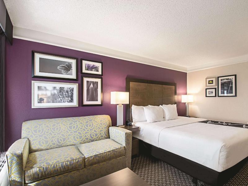 King Room - Disability Access image 1