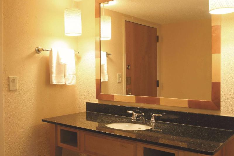 2 Full Beds, Non-Smoking image 2
