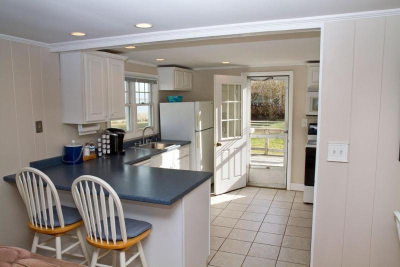 Two-Bedroom House image 4