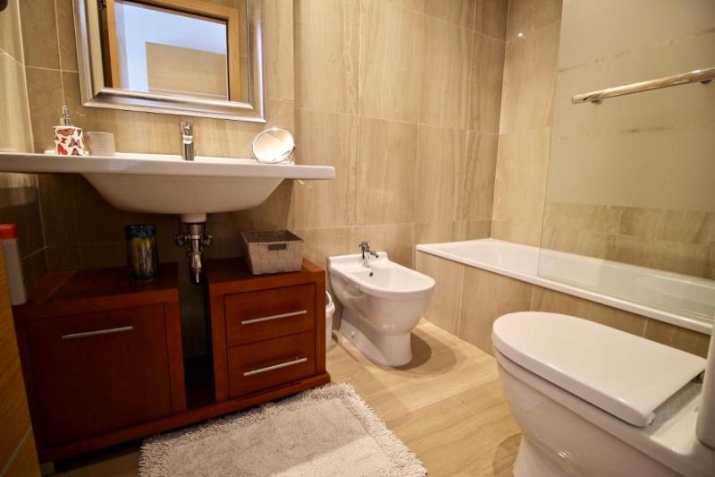 Apartment with Sea View image 3