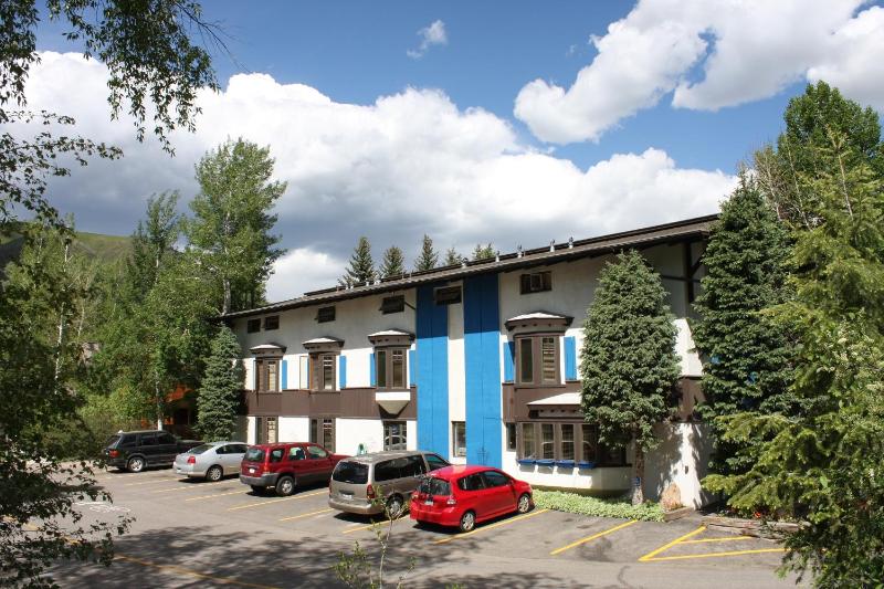 St Moritz Lodge and Condominiums - image 12
