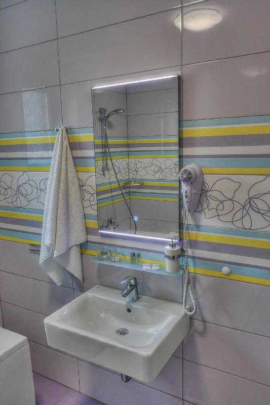 Double Room with Balcony and Sea View image 2