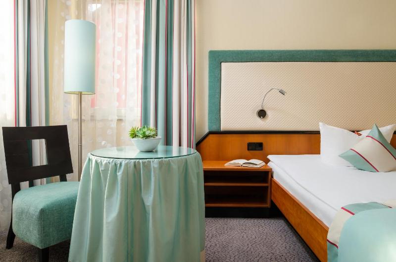 Comfort Single Room image 4
