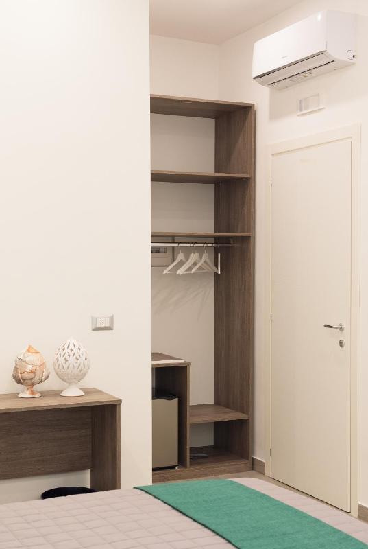 Double or Twin Room with Balcony image 3