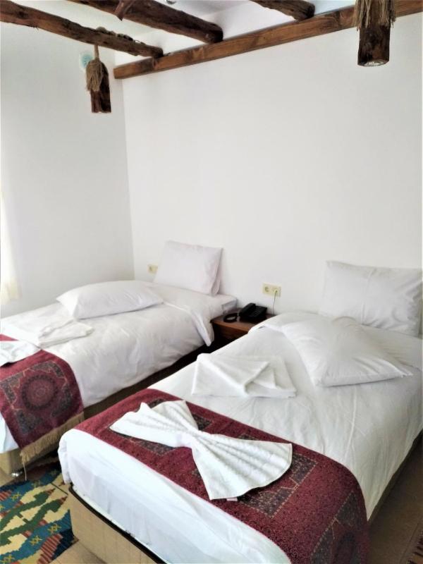 Standard Double Room image 1