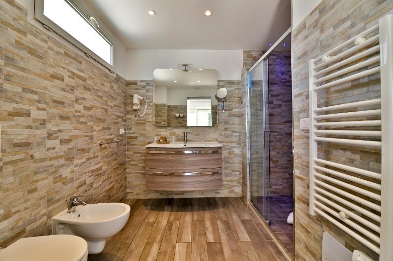 Suite with Terrace and Pool View - Ground floor image 2