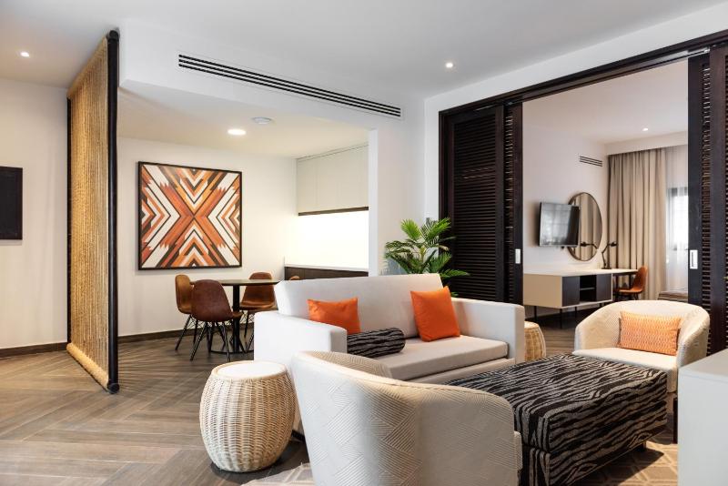 Premium Giraffe Arena Chalet - Includes Complimentary Emirates Park Zoo Entry Tickets image 1