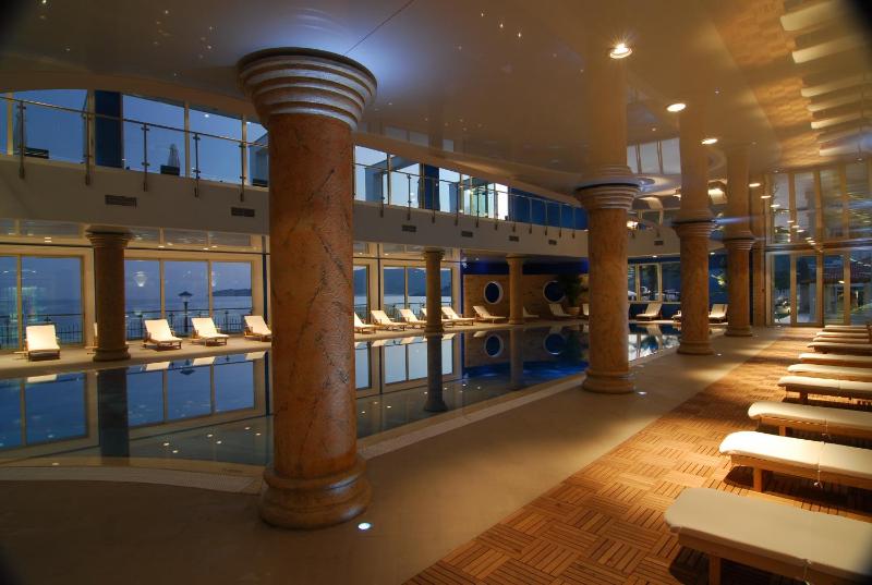 Special Offer - Superior Room with Mountain View and Family Package image 2