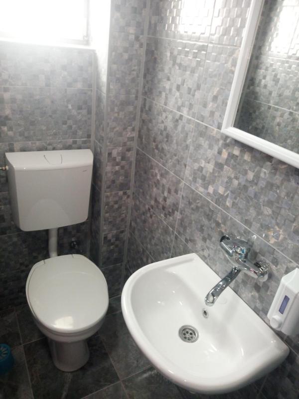 Triple Room with Balcony image 2