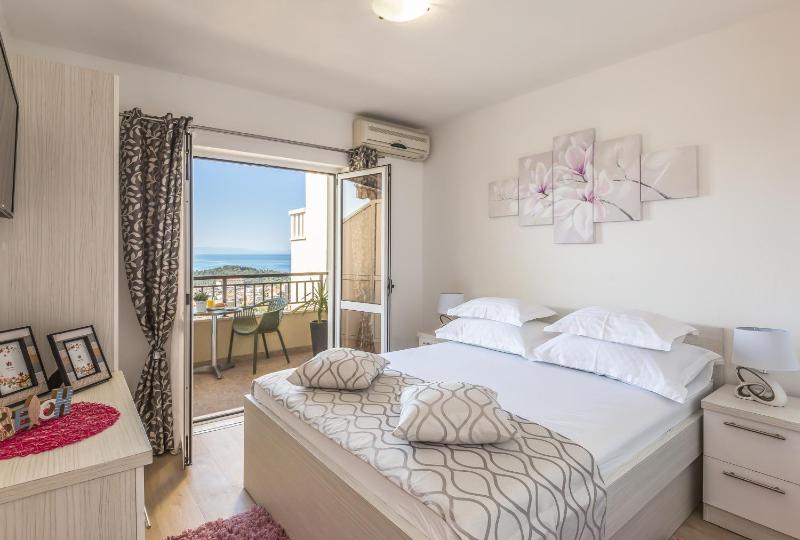 Apartments Lana - image 3