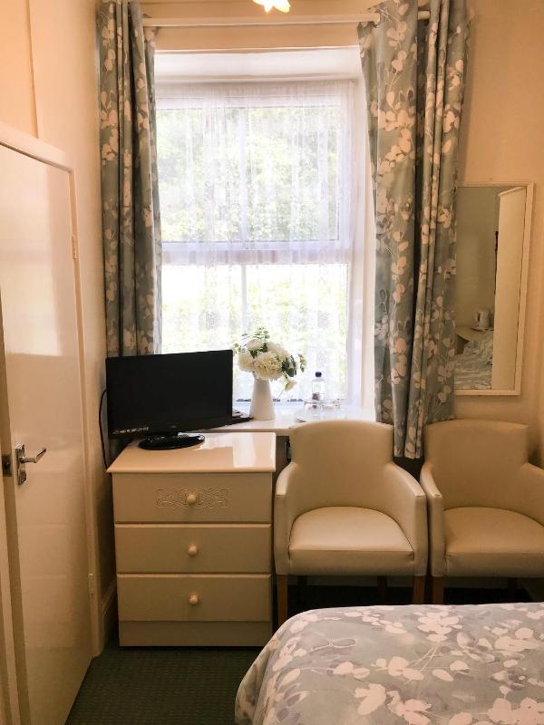 Deluxe Double Room image 2