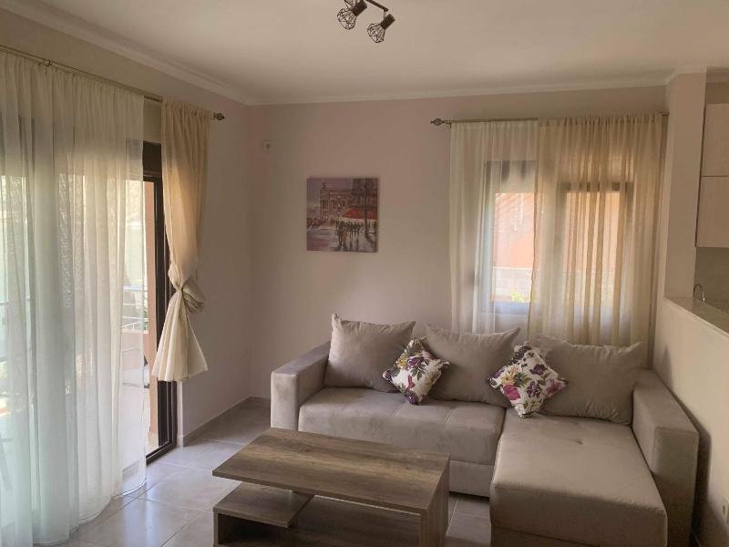 Apartment with Sea View image 1