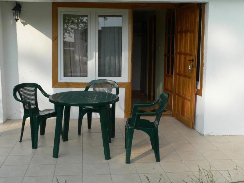 Standard Bungalow image 1