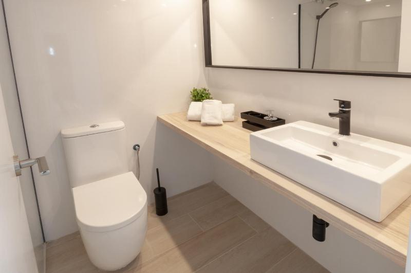 Calmo Singular Apartments - image 48