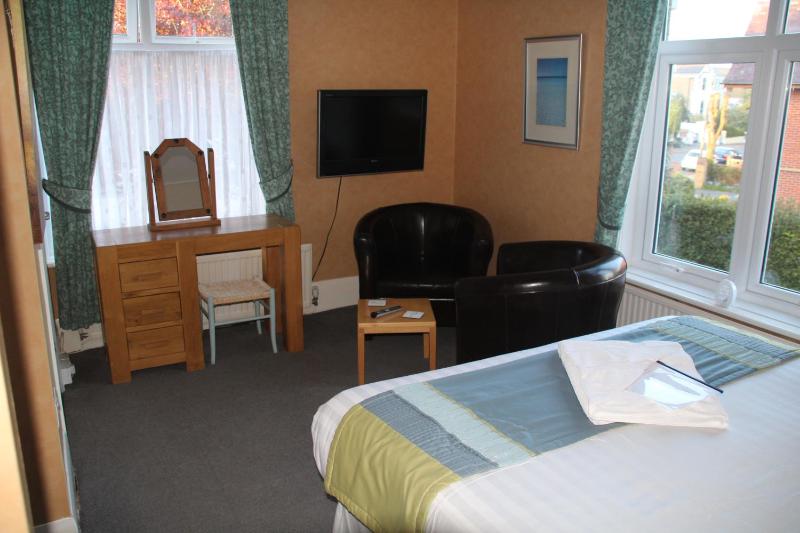 Superior Double Room image 2
