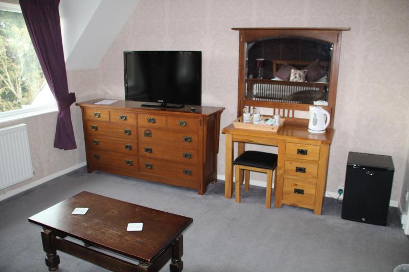 Premier Double Room image 2