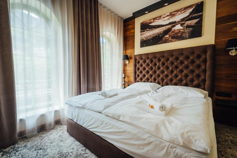 Standard Suite image 4