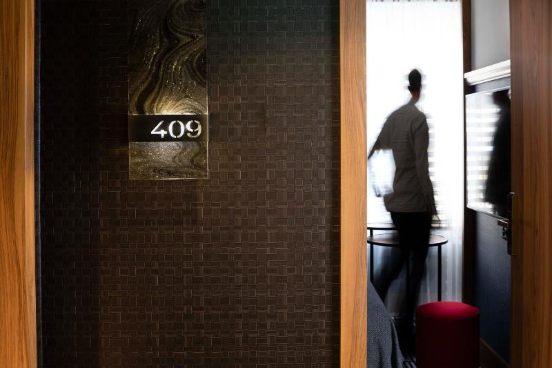 Hotel D Geneva - image 11
