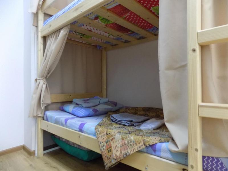Bunk Bed in Mixed Dormitory Room image 3