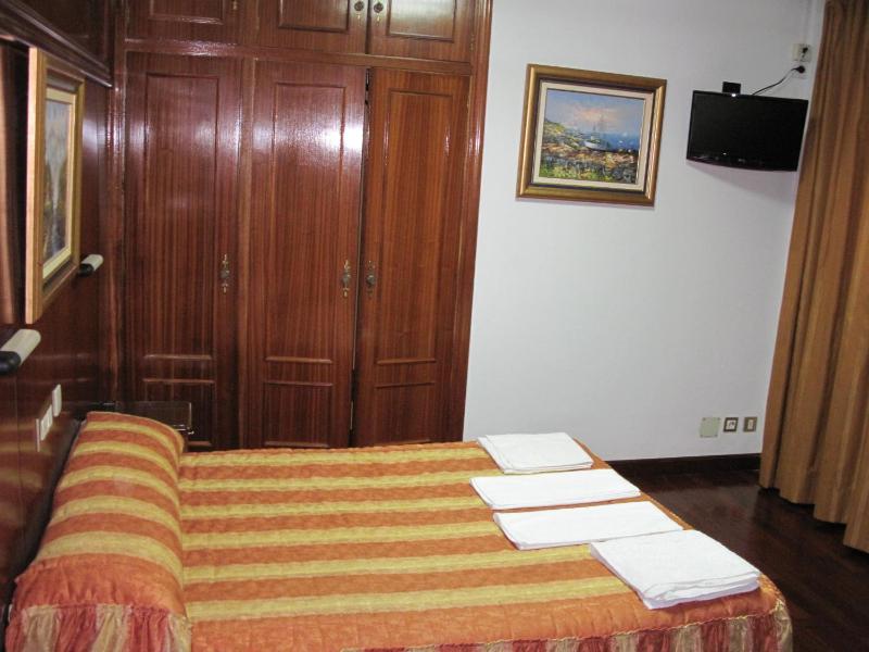 Double Room image 1