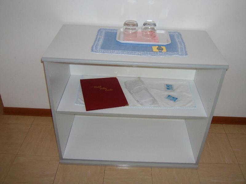 Twin Room image 3